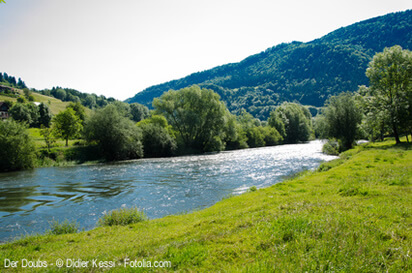 Der Doubs - Fluss im Kanton Jura